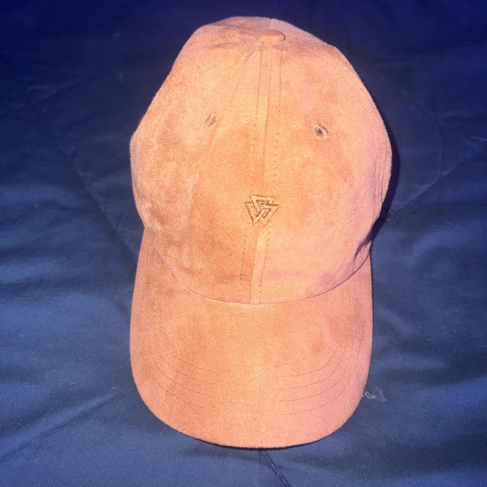 Brown hat